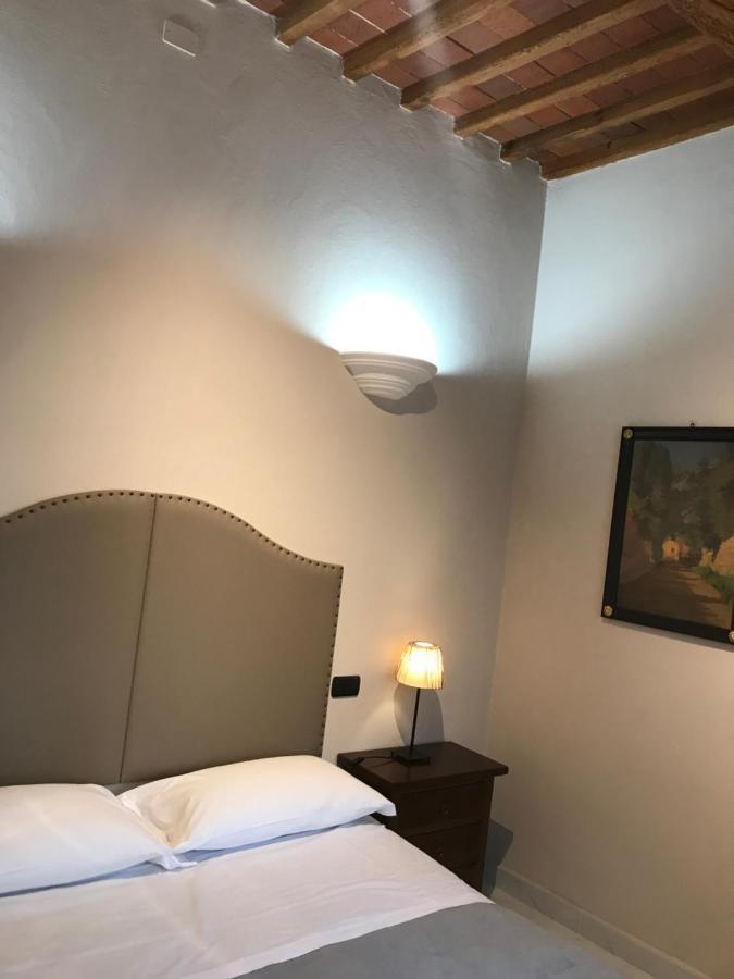 Paola Hotel